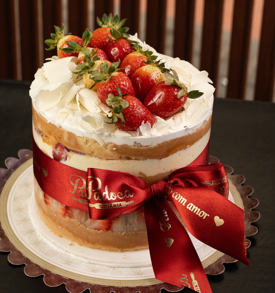 Torta Ninho com Morango