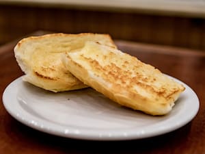 Pão com Manteiga na Chapa