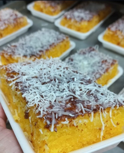 Bolo Retagular Fuba Cremoso