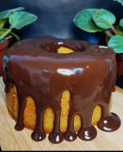 Bolo Redondo Cenoura com Cobertura