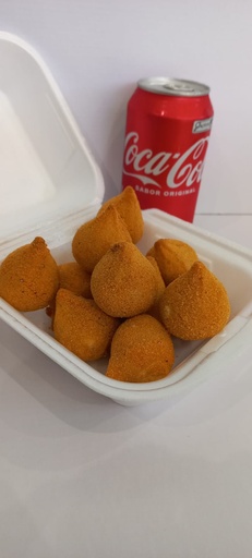 Kit 10 Salgadinhos Fritos e 1 Coca Lata